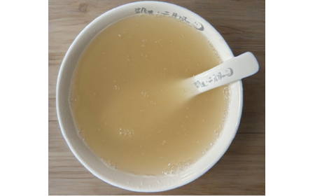 夏日解暑，這碗冷藏的野生葛根粉藏著自然的清涼答案?